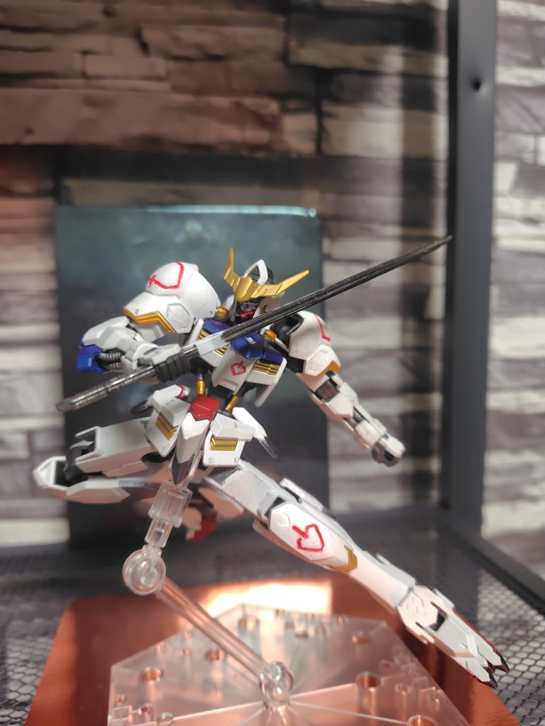 白い悪魔  バルバトス1/144–7枚目/制作者：M.Aznable