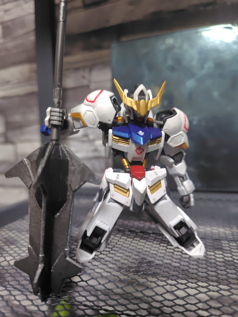 白い悪魔  バルバトス1/144–6枚目/制作者：M.Aznable