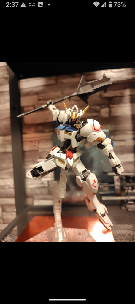 白い悪魔  バルバトス1/144–2枚目/制作者：M.Aznable