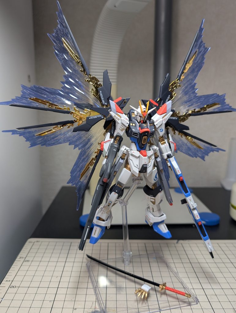 RG用、天空の翼 拡張エフェクトも購入しましたが、ポージングでの塗装剥げ等で怖くて一度付けたっキリです(笑)