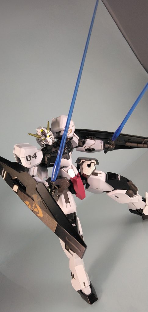 防御、近接型の4号。