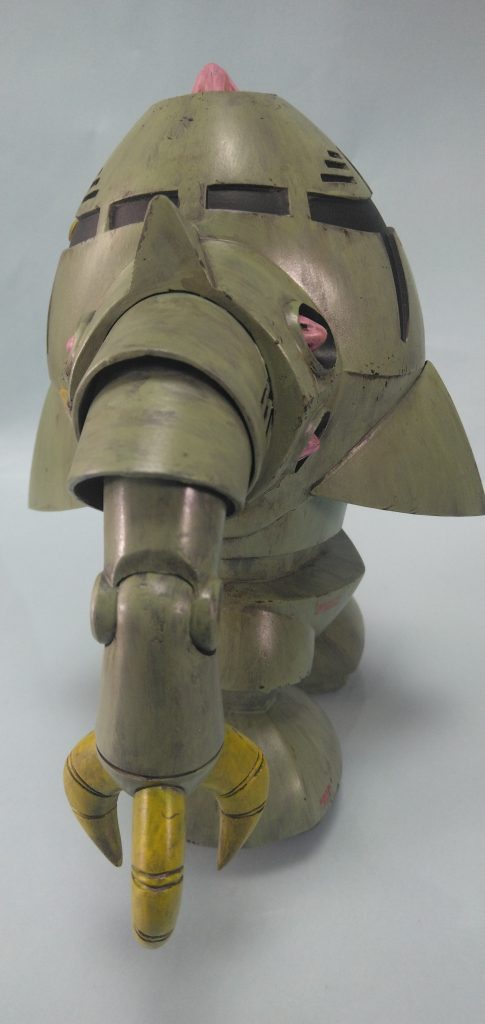 後ハメ出来ないんで全部接着、合わせ目消ししてから塗装。