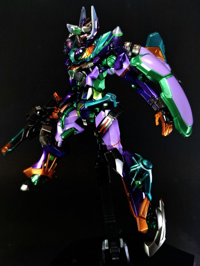 特殊機能サイコミュシステム本機に搭載された特殊なサイコミュシステム。機体本体とともにイオマグヌッソのトリガーとして建造されたもので、詳細はジオン公国軍の中でも最上位の軍事機密に指定されている。イオマグヌッソのゼクノヴァ砲を使用する際には、頭部を展開してシャロンの薔薇に増設された制御システムと接続し、攻撃座標を入力する。