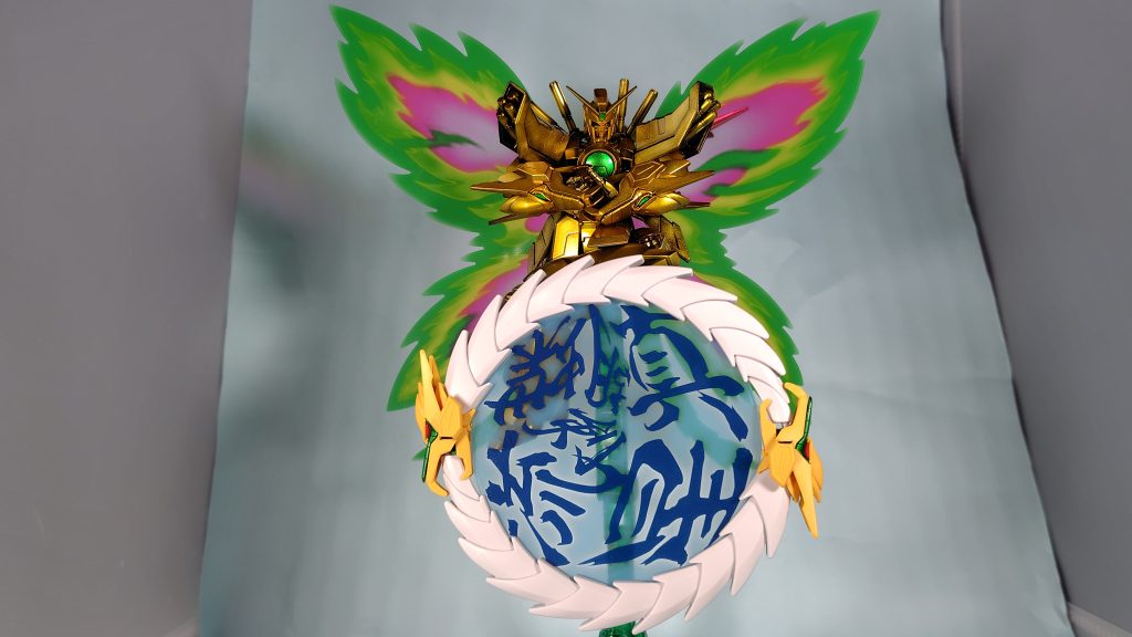 2セット買ってるので文字エフェクト？みたいなのと腕なしにしなくても飾れます。