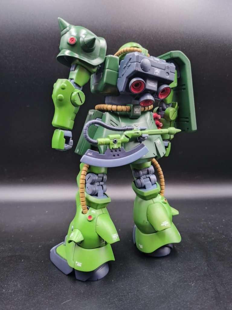 リアビューヒートホークをマウントできます。