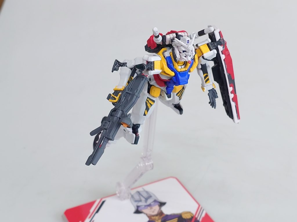 白いガンダム–3枚目/制作者：クレさん