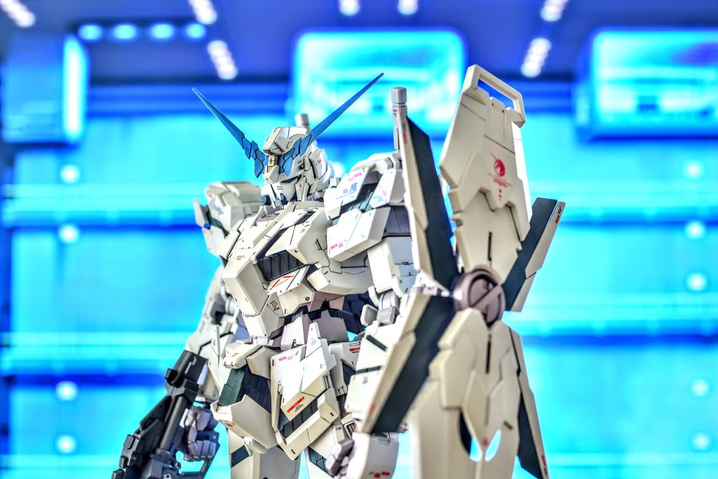 メガサイズモデルは作り易く大きくて満足度が高かったですが、塗装はかなり塗料を消費するし正直塗るのが面倒くさかったです。ですが全行程を終えた達成感はそれらに見合うものでした。