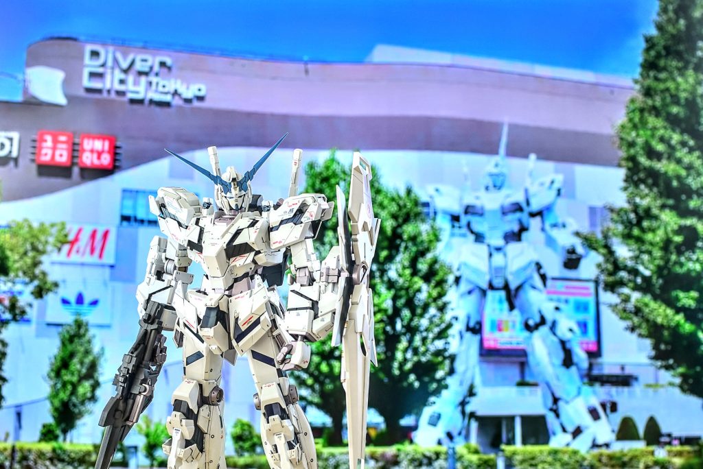 実物大ユニコーンガンダム立像風に。