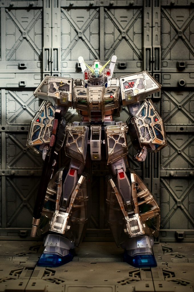 懐かしのＢＢ戦士が初出だと思われるヘッドギアパーツも付属していて、テンション上がります。確か元祖ＳＤの方は、チョバムアーマーが合体して支援メカになった様な。