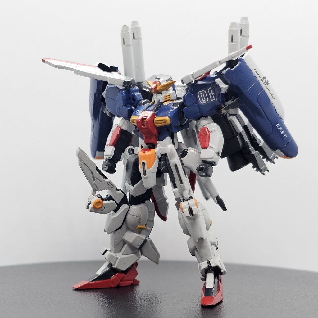 最初、肩の羽根、左右逆になってました ww