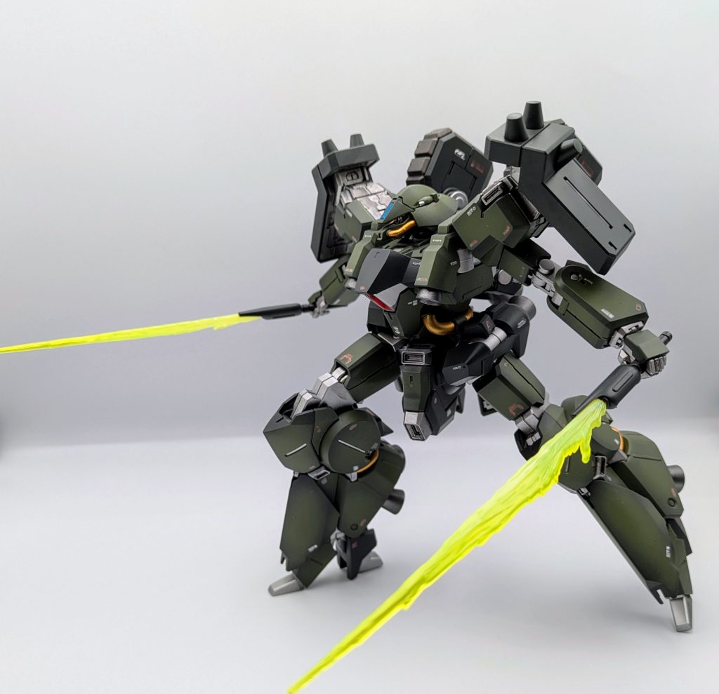 サーベル刃が2本付いてるのが嬉しいですね。