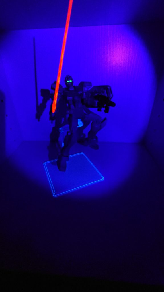 光ります! 安心してください 笑