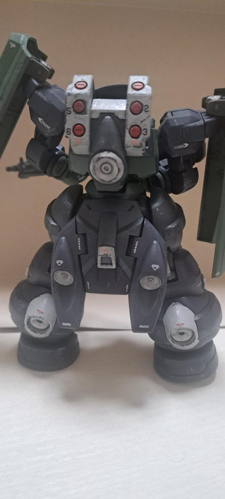 後ろ