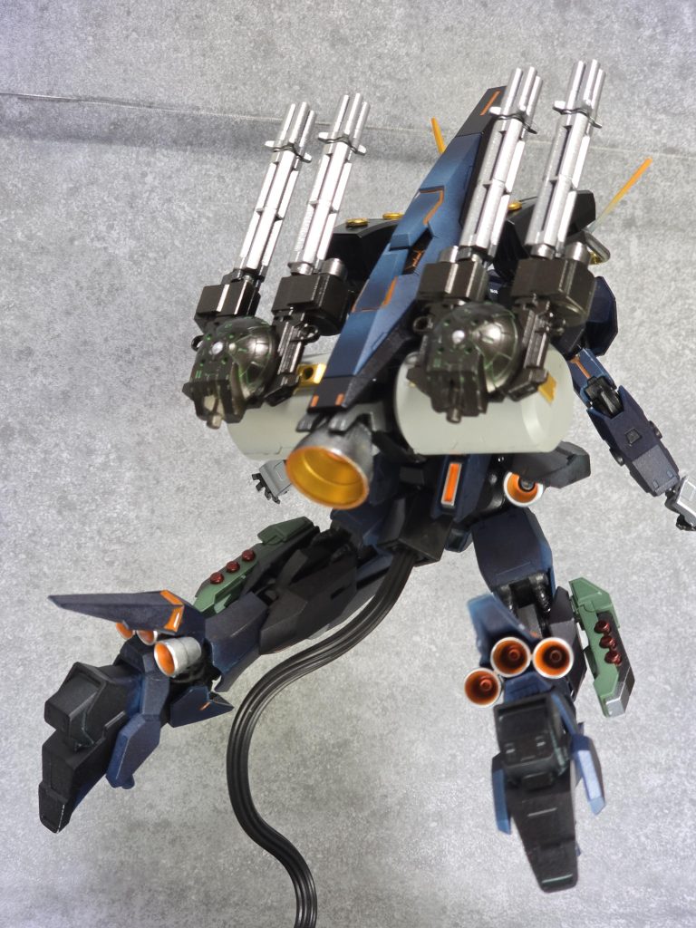 GUND”AM”VOLVA UHTE FULL ARMOR–9枚目/制作者:クリーム宗田