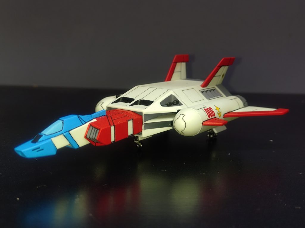 バランス、プロポーションと非の打ち所の無い造形ですので、手を加える所がほぼ無いですね(笑)強いてあげればコクピットの作り込みとかエアインテークの開口位でしょうかね。