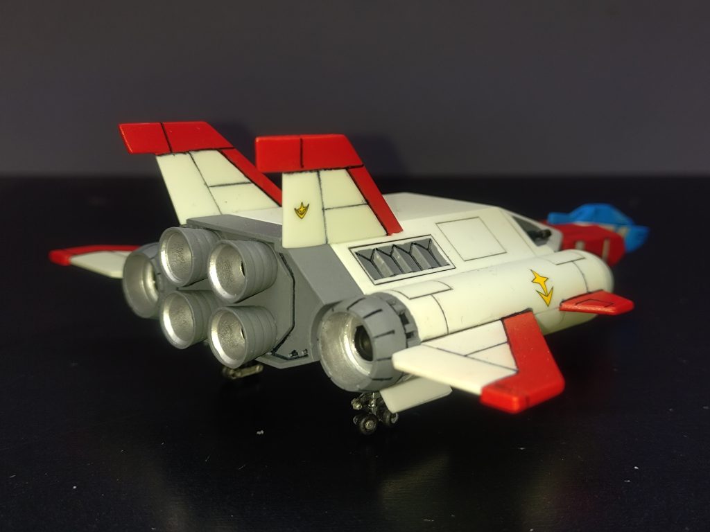 元キットはシールなど無いので、市販のデカールを貼っています。006とか第13独立部隊のシール付けてHG化して欲しいね。