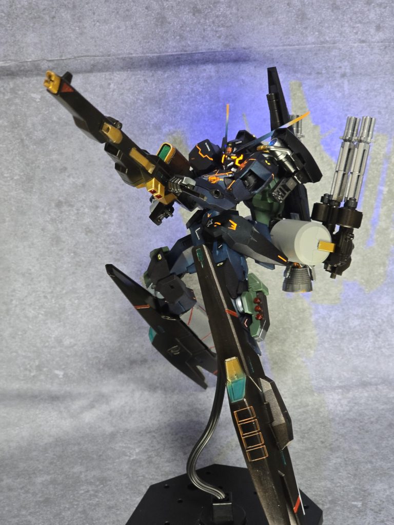GUNDAM THOR–9枚目/制作者:クリーム宗田