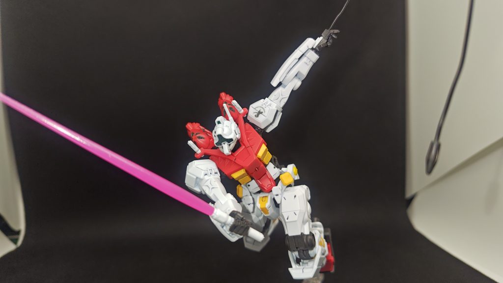 スティグマからのビームサーベル斬りつけをイメージして。