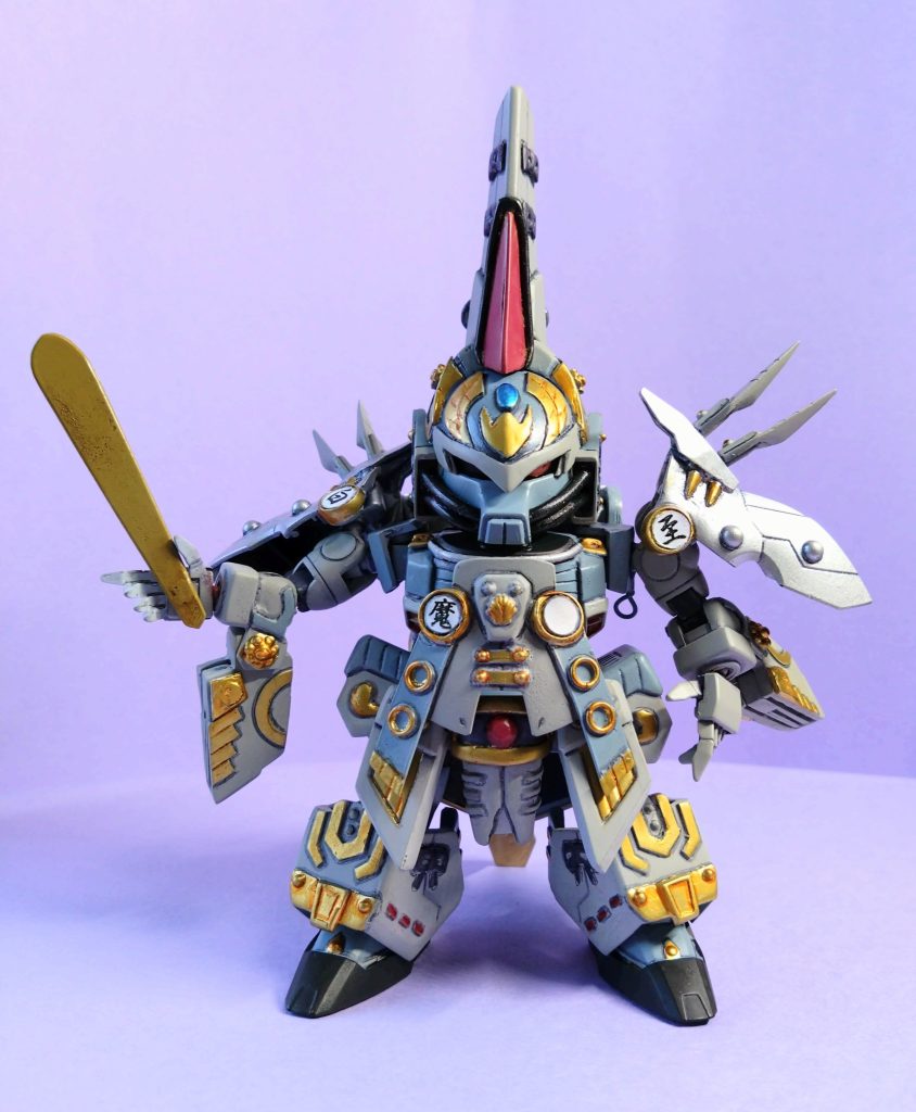 笏（しゃく）を持って、為政者モード。