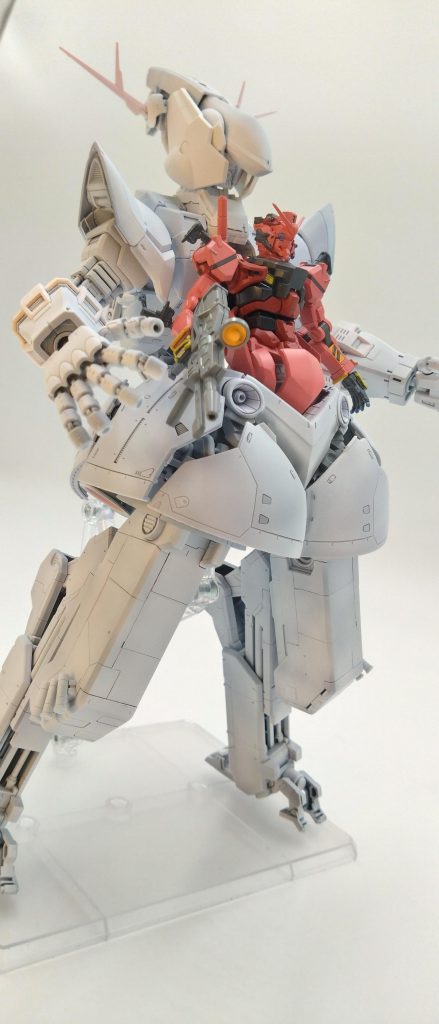 そしてパーフェクト足は最初はドムかサザビーKAにするか悩んだですけどちょうど昔地震で落として壊れたコトブキヤのメタルギアレックスを3mm穴あけ&プラ棒さし垂直に付けたら俺の好きな逆関節感がよくてそして禍々しいカッコよさでたので採用しました!以上完成した感想ですがまたサイコガンダムに続いてまたでけーもん作ってしまったWでも私の中でビルダー人生の中でお気に入り作品になったかもしれないW