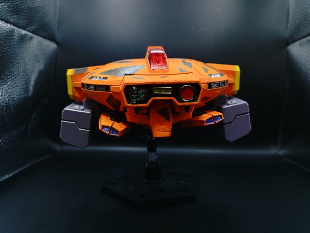 ◯ミサイルポット装備機体のサイドには様々な武装を担架可能で、機体の汎用性を高めている。