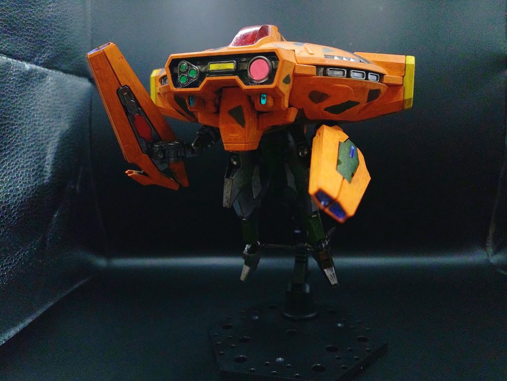 ◯武装・大型ビームクロー×2・大型ビームライフル×2・ビームサーベル×2・頭部バルカン×2・MA用ビームガン×4◯特殊装備・電子マルチセンサー・サイドマルチユニット