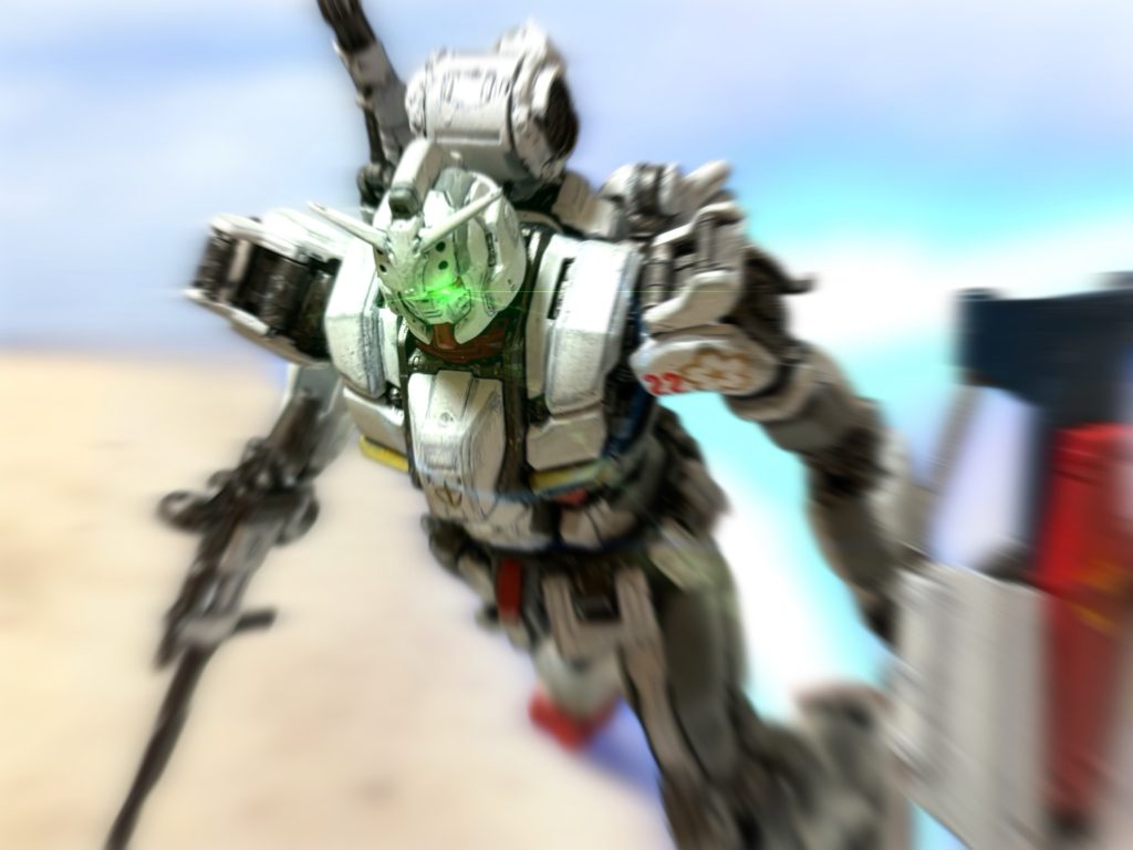 ガンダムのバーニアを思い切りふかすと、凄まじい推力で、文字通り飛ぶように、機体が前に進んだ。随伴を命じた2機とは、あっという間に離れてしまった。体験したことのないGに耐えながら、ヘントは、砂漠の向こうから自分を呼ぶミヤギの声を聞いた気がした。 【#22 Fury / Nov.26.0079 fin.】