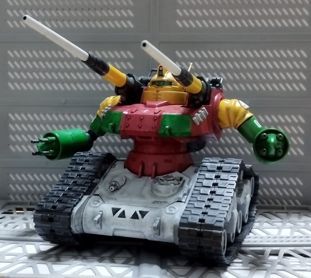 大砲はゲッター３のミサイルくらいの長さまで切り詰めるかどうしようかと迷いましたがけっきょくそのままに・・・