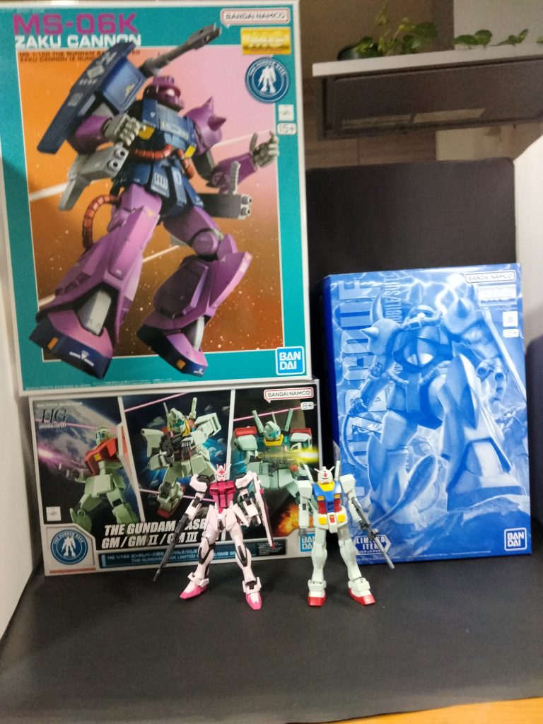作品名：息子が行ってきたガンダムベースポップアップの戦利品<p>ガンダムベースいろいろ買えたのでは嬉しかったです✨（息子 ）</p>