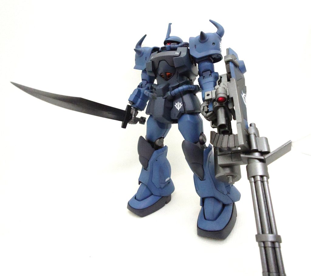 デカールはにぎやかになり過ぎないように貼ってみました。