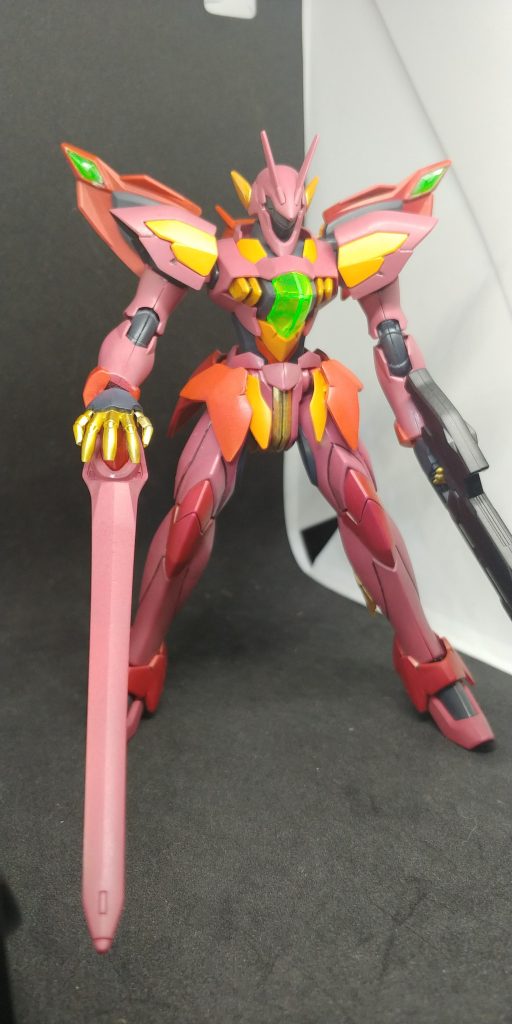  今回は使用してなかったセットもののシャアピンクとシャアレッドをメインに使いました シャアピンク、シャアピンク２、シャアレッド、ファントムグレー、【Ｇイエロー×蛍光ピンク】、イエローゴールド、メッキシルバー、【Ｇブラック×Ｇゴールド】、ヘビーガンメタリック 水性ホビーカラー　蛍光グリーン 