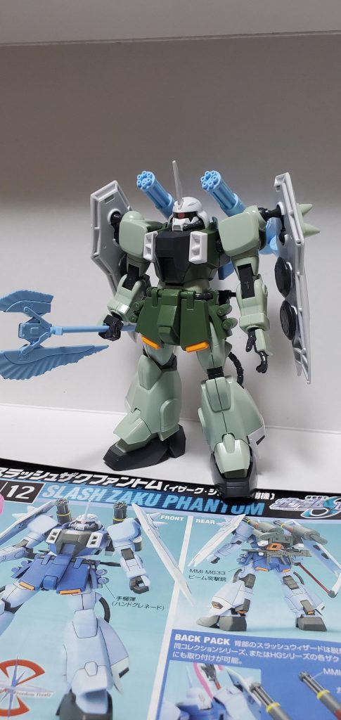 本体はマジでザクファントムではなく、ザクウォーリア×2です(笑)