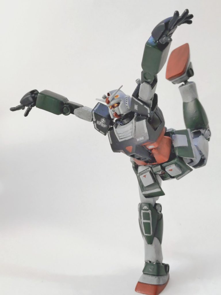 最後に出ました、あんたが主役!名珍シーンなんでもござれ、白い悪魔だ!ガンダムグレー&グリーン!!