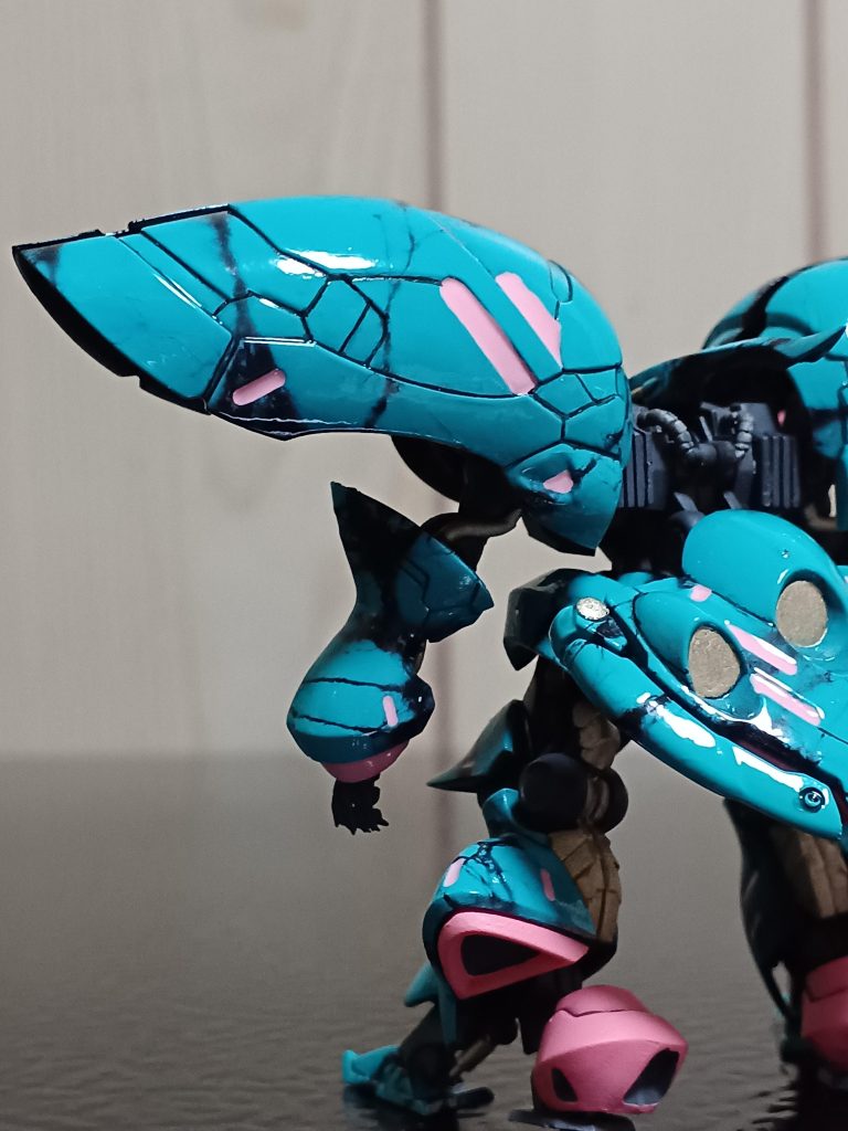 フレキシブルバインダー、一番に面積が広いパーツなので楽しかったですね‼️節々のカラーにはピンクを差し色にしてみました。Google先生いわく、相性がよろしいそうですよ?ファッションに関しては杜撰なんで、色の組み合わせにはお世話になりました(笑)