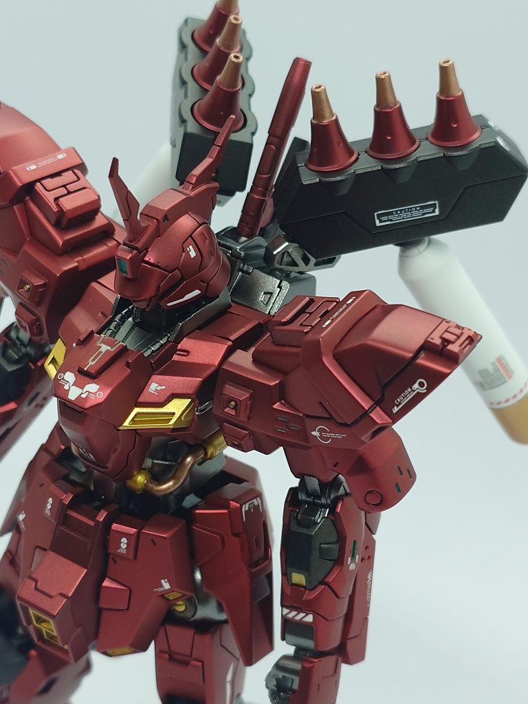 上からのアングル肩部と胸部にちょいちょいパーツ追加してます。