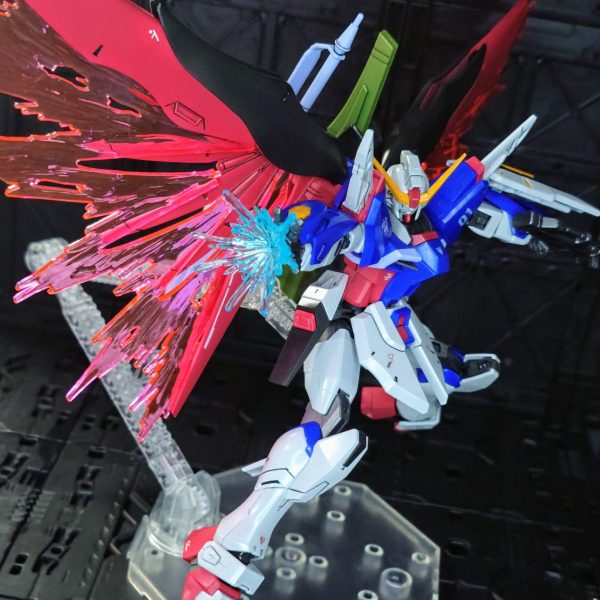 28 デスティニーガンダム