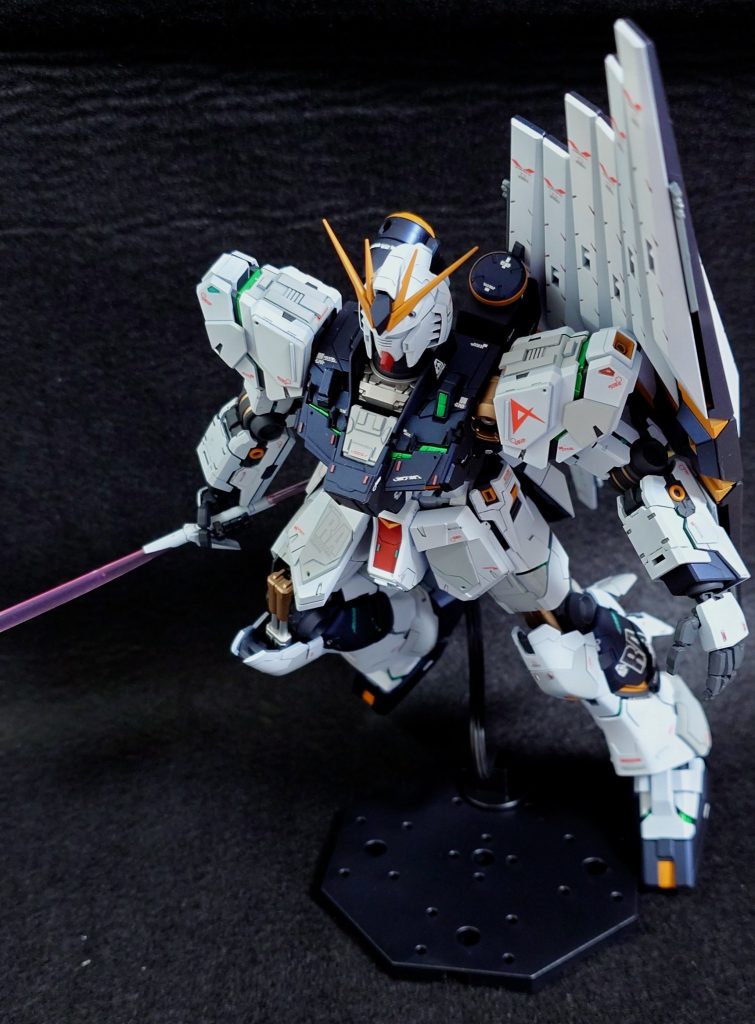 νガンダム　ver.Ka　全塗装　RX-93–8枚目/制作者：wat798