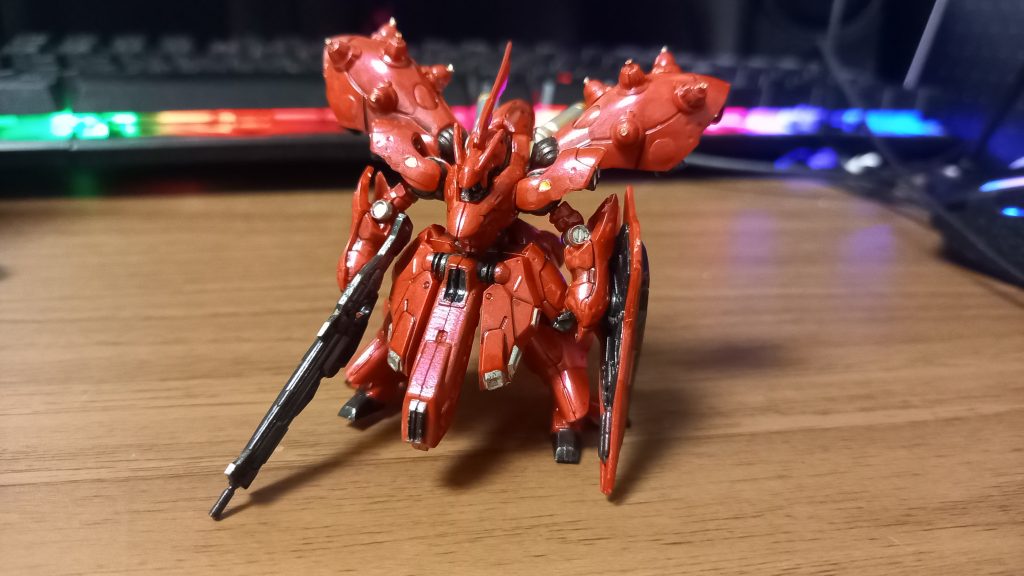 ナイチンゲールはほぼ赤一色だったので今回挑戦に踏み切れましたが、ガンダムタイプなど色分けが多いMSだと本当に途方に暮れそうです...塗ってる方々は本当に凄い!出来れば専用ケースや台座なんかも作ってみたいと思いました。