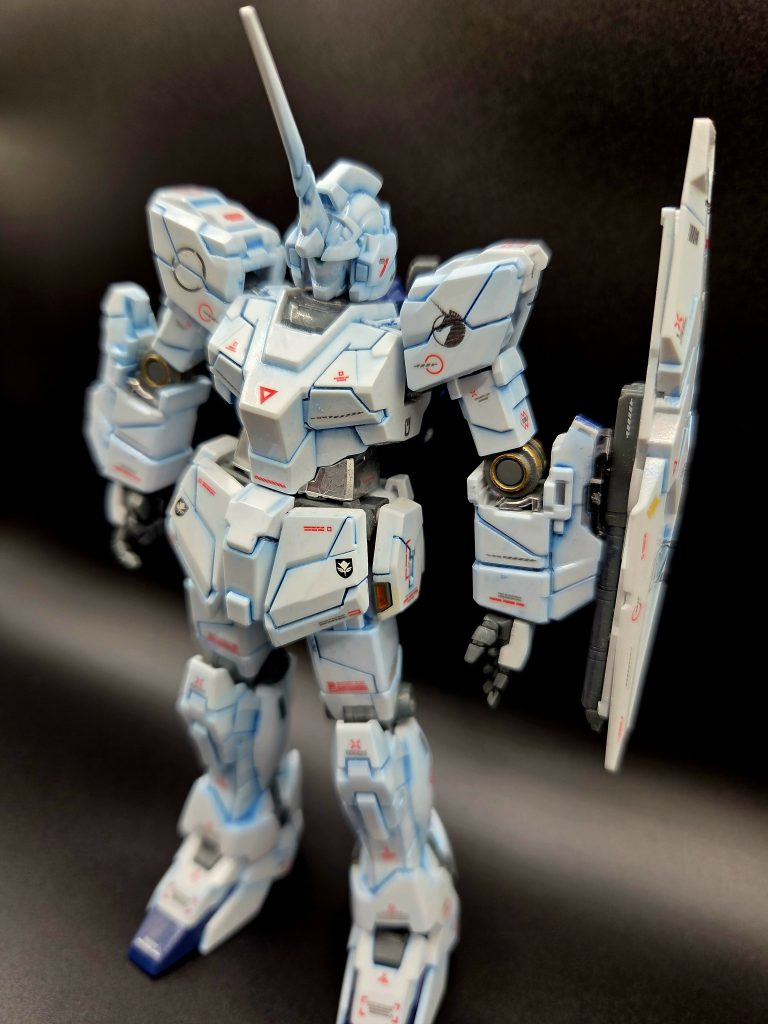 1/144 HGUC ユニコーンガンダム　ユニコーンモード完成