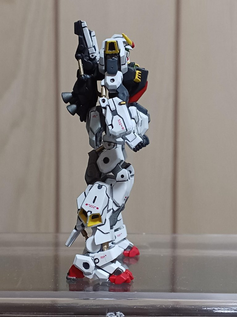 右サイドから。