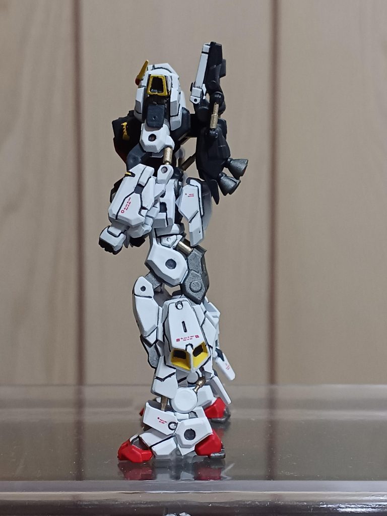 左サイドから。