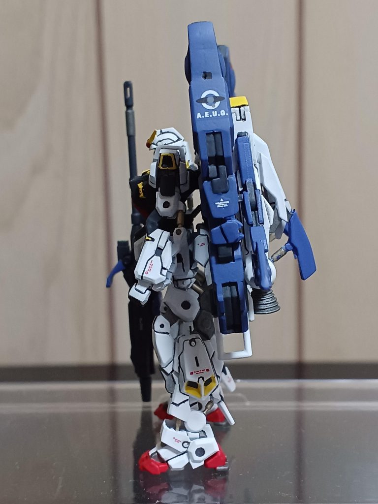 左サイドから。