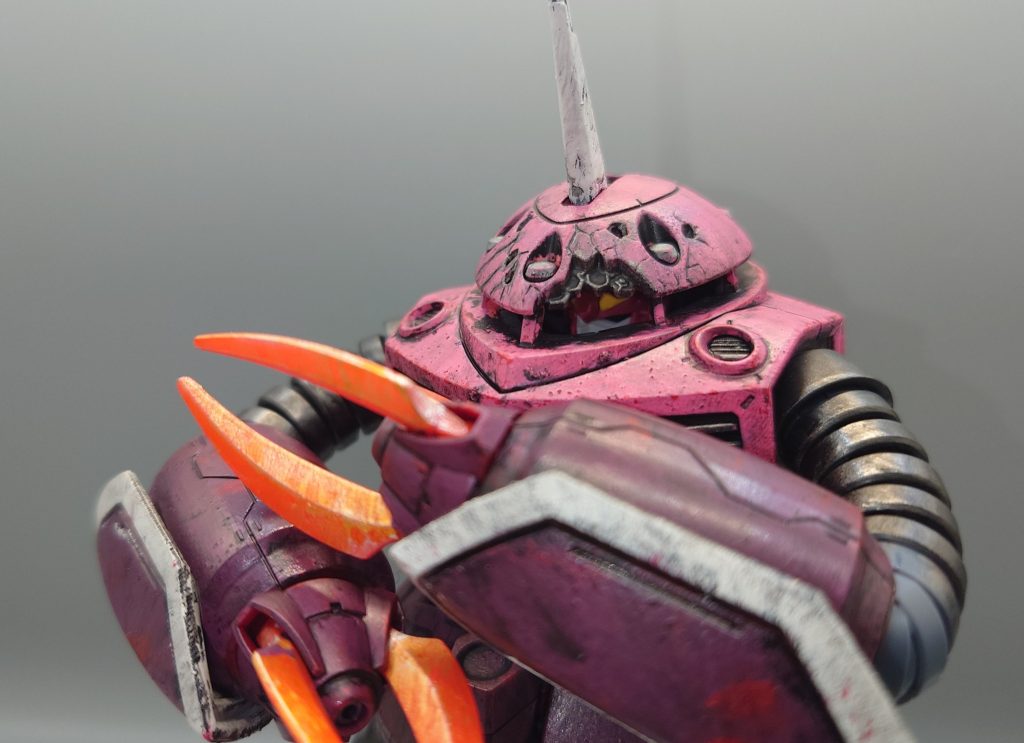 ここも再現できるのはやってくれたな、バンダイ、って感じです。中のジャスティスは全く塗装してないです。