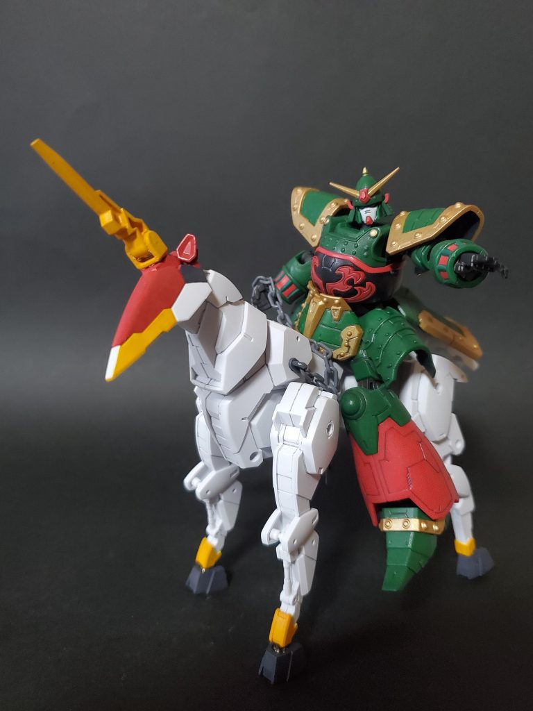 騎乗する師匠。誰がどう見ても、なんと言おうと風雲再起だと思って下さいお願いします。どうか、温かい目でお願いします。(お察しの通り30MMエグザビークルホースメカです)小さいですがとりあえず自己満足してます。