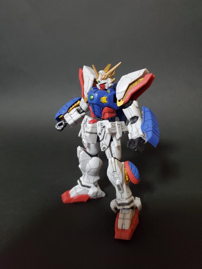 フロントスカート、モモ、アンクルガードの黒はガンダムマーカーの水性スミ入れペン、その他のスミ入れは0,3㍉のシャープペンシェルで行いました。Gフレームはディテールも独特で骨太な感じも好みです。