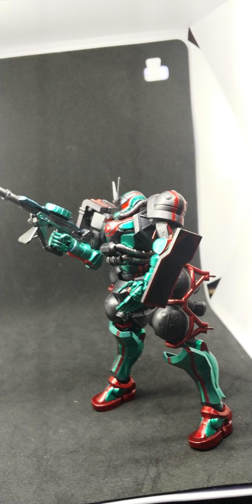 ジークアクス関係２体目もライダー風カラーとなりました☺️