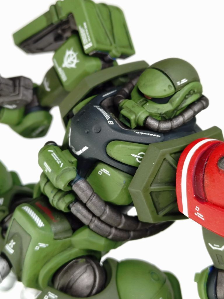MS-06-SSP 軍警ザク（レッドショルダーカラー）