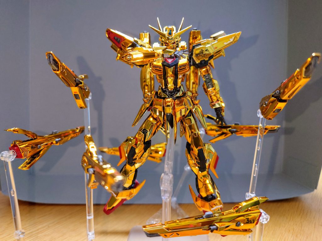 個人的なお気に入りはこの1枚です溢れ出るラスボス感…