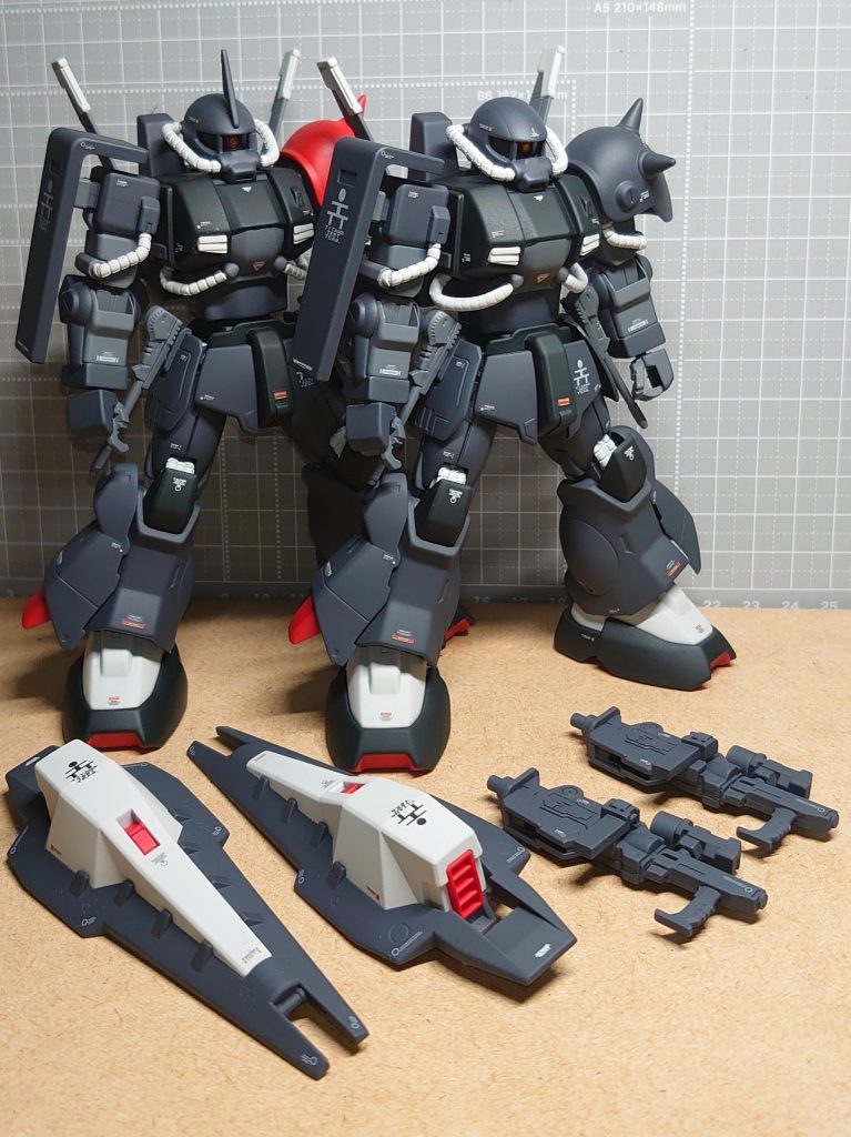 兵装。シールドブースターを装備するだけでA.O.Z風になりますwマシンガンはキットのザクマシンガンを改造してビーム仕様にしてます。(グリップ周りしか残ってませんが)  