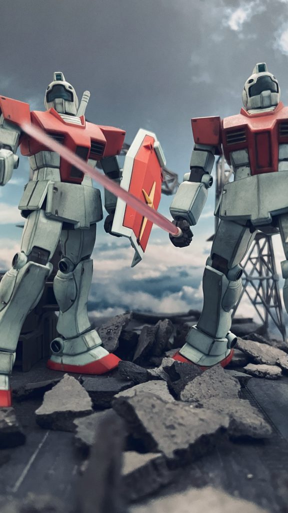 迎え撃つジム部隊。ジム、いいですよね。